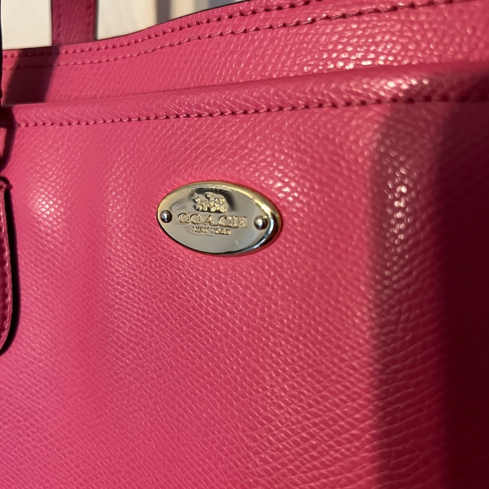 Coach Dahlia Diaper Bag – Pink Pebbled Leather Tote | Large Designer Baby Bag - Picture 3 of 14